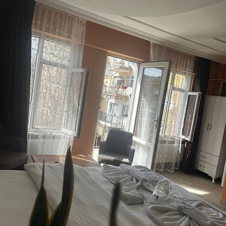 Cemre Suit Istanbul Exterior photo